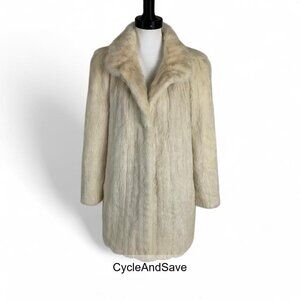 MinkPink Women's Cream and White Coat